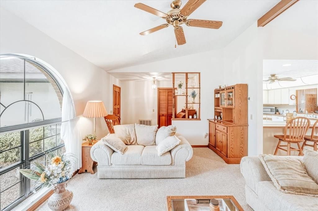 En Venta: $500,000 (2 camas, 2 baños, 1740 Pies cuadrados)
