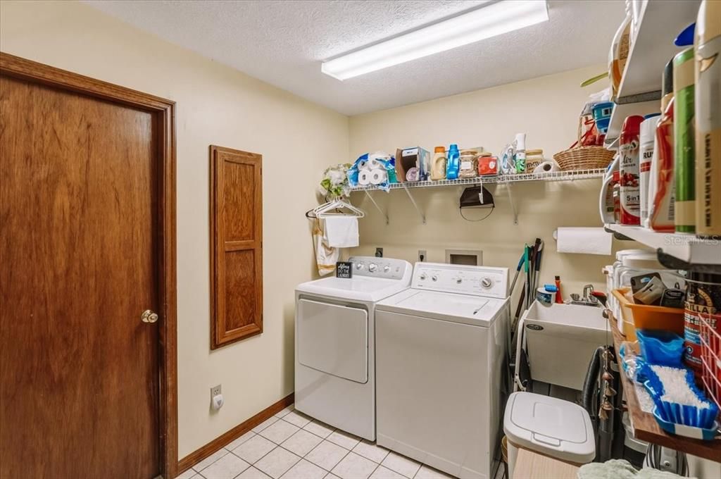 En Venta: $500,000 (2 camas, 2 baños, 1740 Pies cuadrados)