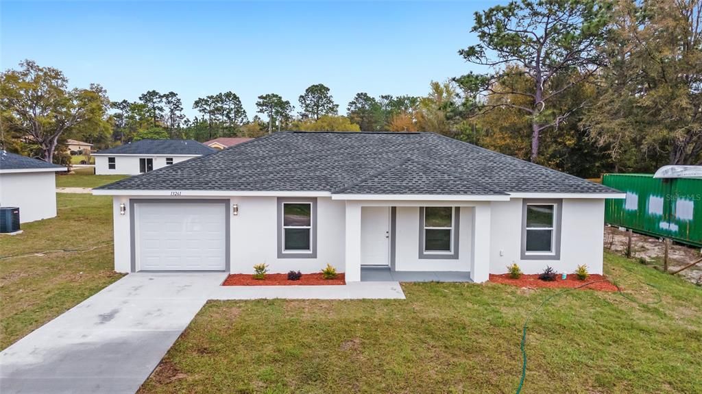 Active With Contract: $222,900 (3 beds, 2 baths, 1087 Square Feet)