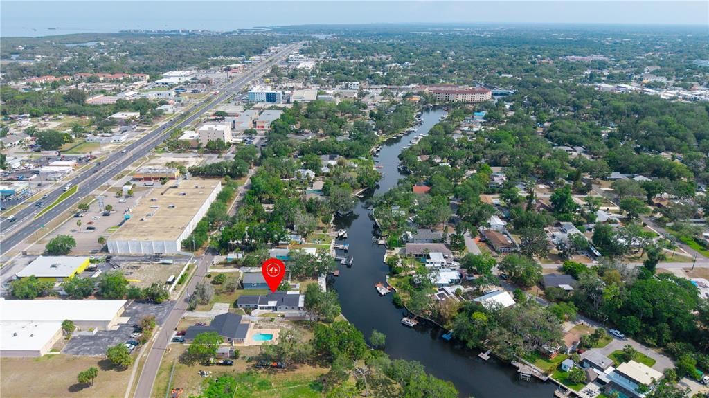 En Venta: $579,900 (4 camas, 0 baños, 2283 Pies cuadrados)