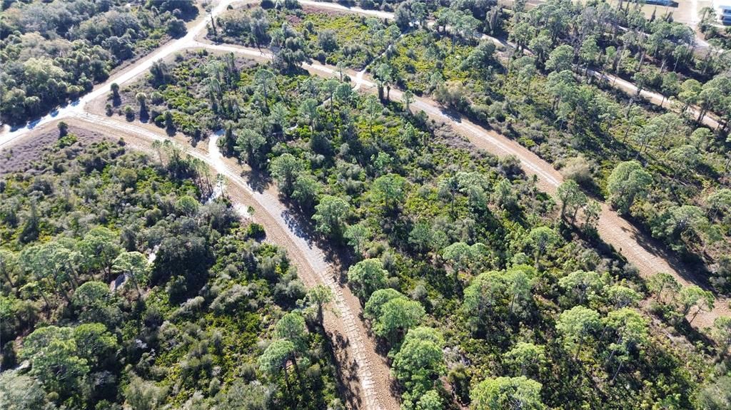 На продажу: $11,900 (0.23 acres)