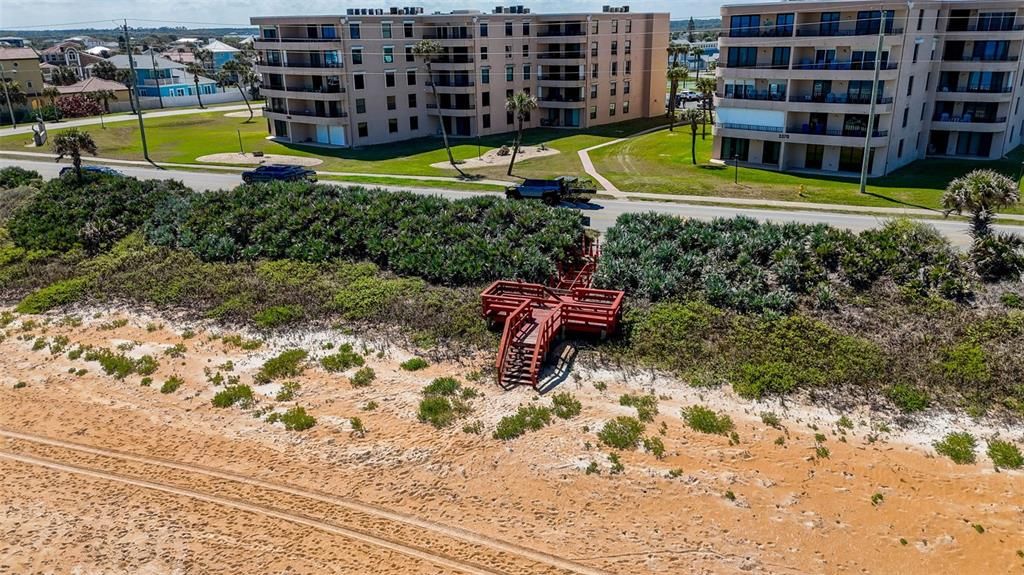 На продажу: $250,000 (2 спален, 2 ванн, 1275 Квадратных фут)