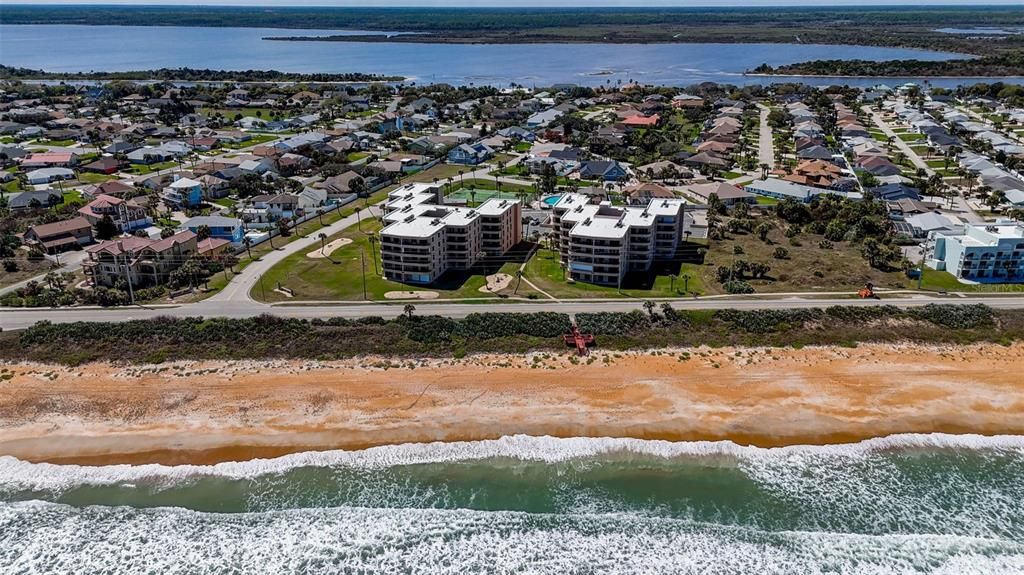 На продажу: $250,000 (2 спален, 2 ванн, 1275 Квадратных фут)