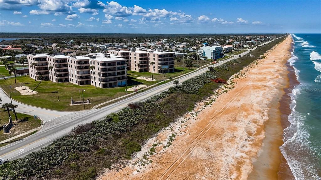 На продажу: $250,000 (2 спален, 2 ванн, 1275 Квадратных фут)