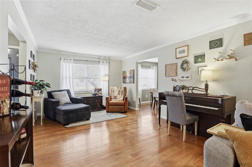 En Venta: $349,900 (3 camas, 2 baños, 1449 Pies cuadrados)