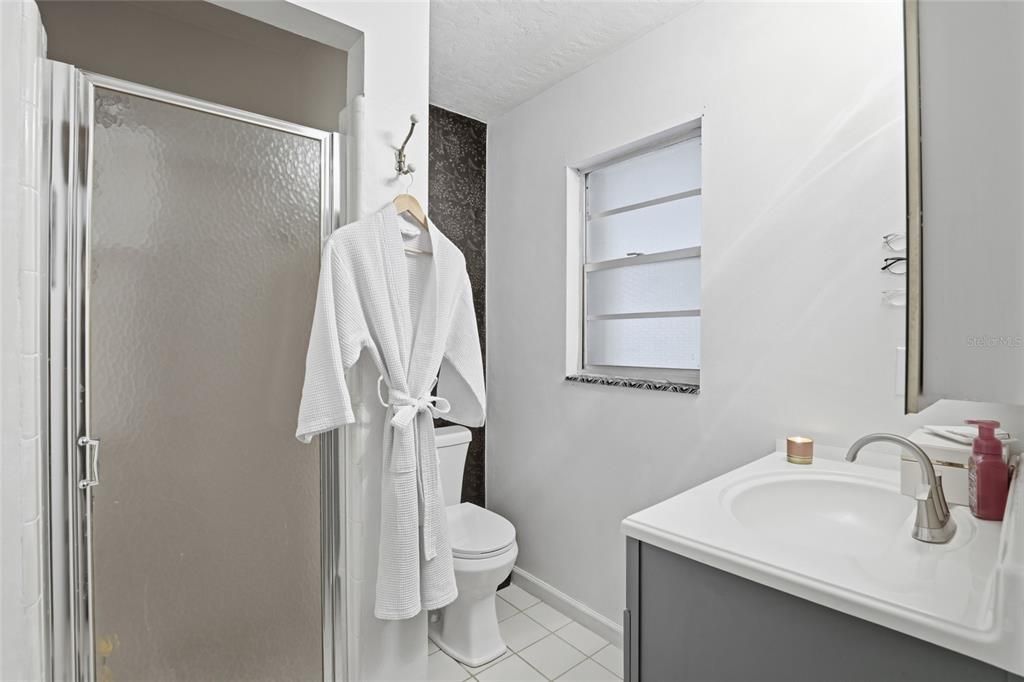 En Venta: $349,900 (3 camas, 2 baños, 1449 Pies cuadrados)