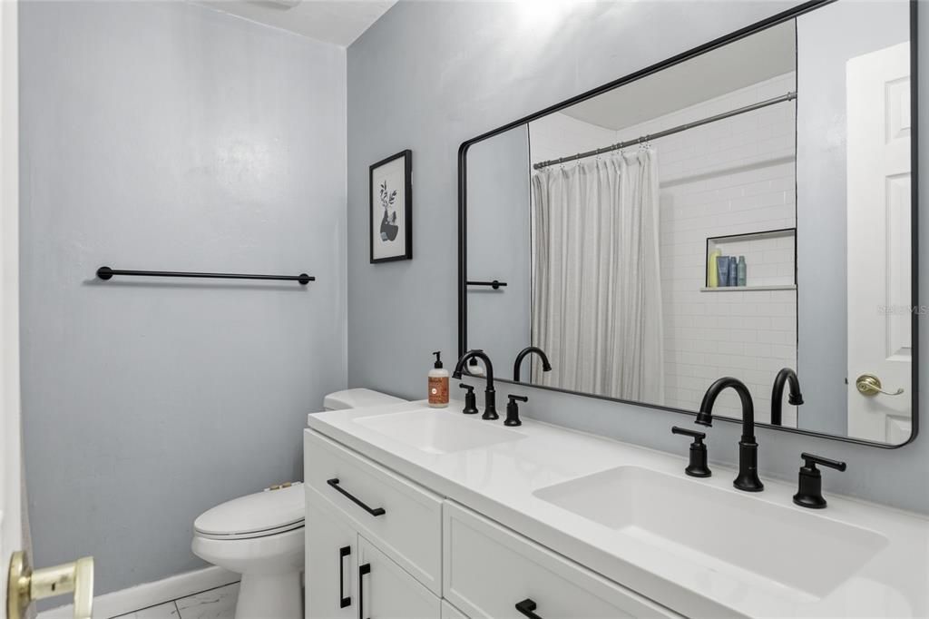 En Venta: $349,900 (3 camas, 2 baños, 1449 Pies cuadrados)