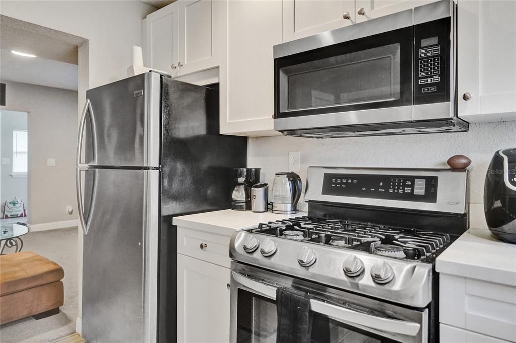 На продажу: $582,000 (4 спален, 2 ванн, 1666 Квадратных фут)