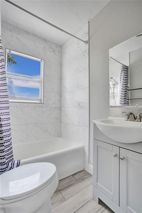 На продажу: $582,000 (4 спален, 2 ванн, 1666 Квадратных фут)