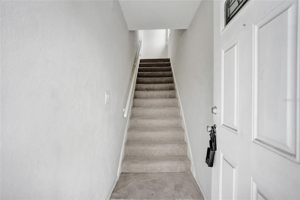 На продажу: $582,000 (4 спален, 2 ванн, 1666 Квадратных фут)