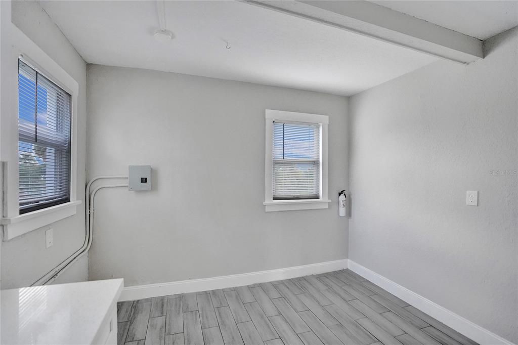 На продажу: $582,000 (4 спален, 2 ванн, 1666 Квадратных фут)