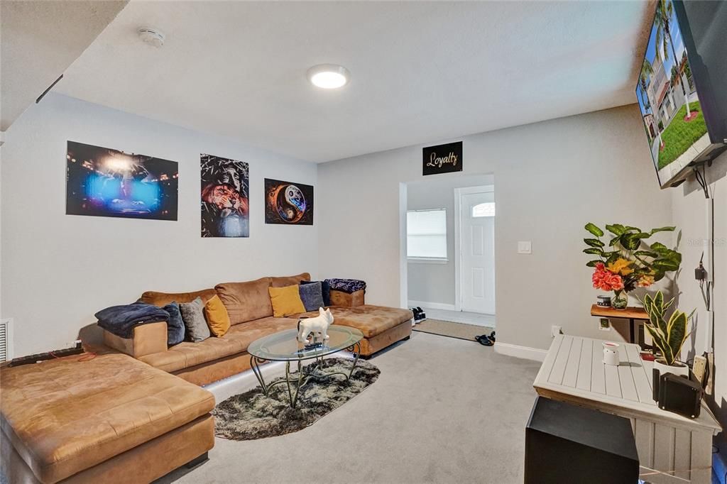 На продажу: $582,000 (4 спален, 2 ванн, 1666 Квадратных фут)