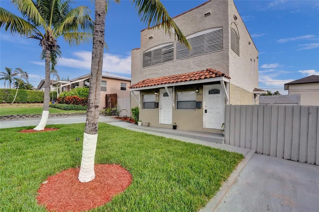 На продажу: $582,000 (4 спален, 2 ванн, 1666 Квадратных фут)