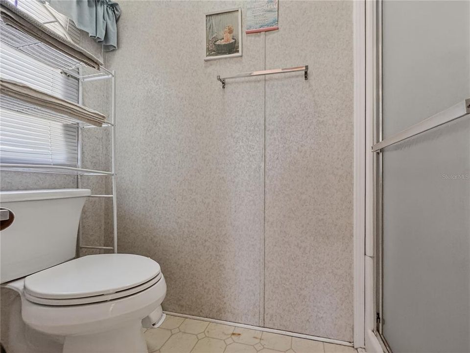 Под контрактом: $155,000 (3 спален, 2 ванн, 1497 Квадратных фут)