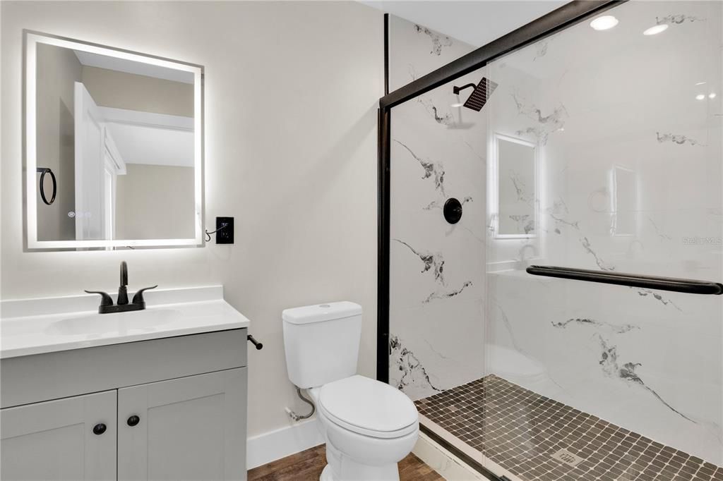 For Sale: $159,000 (2 beds, 2 baths, 1090 Square Feet)