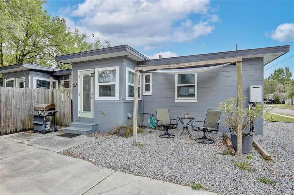 На продажу: $810,000 (4 спален, 0 ванн, 1742 Квадратных фут)