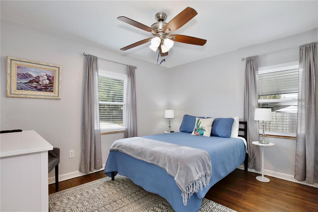 На продажу: $810,000 (4 спален, 0 ванн, 1742 Квадратных фут)