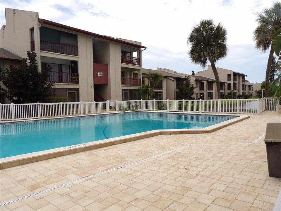 En Venta: $102,900 (2 camas, 2 baños, 1077 Pies cuadrados)