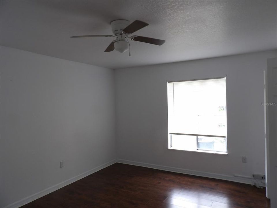 En Venta: $102,900 (2 camas, 2 baños, 1077 Pies cuadrados)