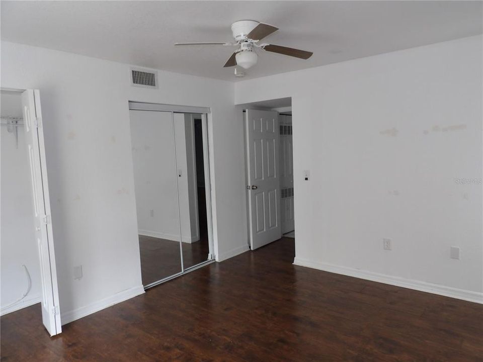 En Venta: $102,900 (2 camas, 2 baños, 1077 Pies cuadrados)