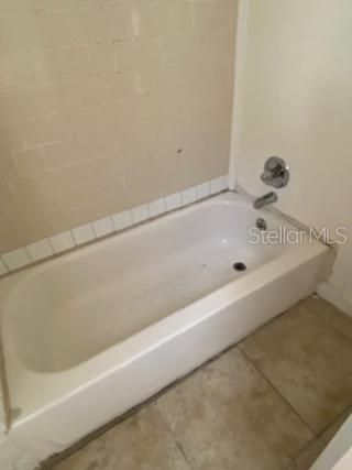 For Sale: $210,000 (2 beds, 1 baths, 1380 Square Feet)