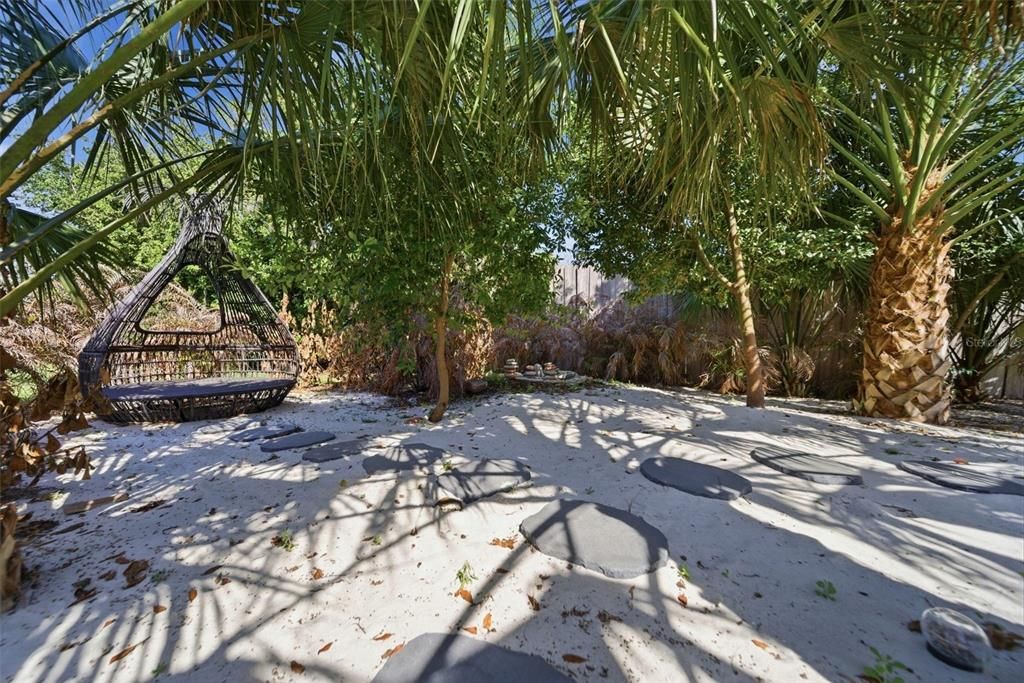 For Sale: $1,500,000 (7 beds, 7 baths, 6315 Square Feet)