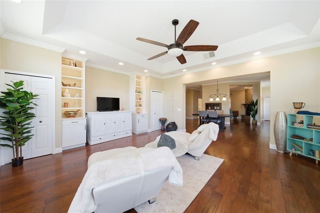 For Sale: $1,500,000 (7 beds, 7 baths, 6315 Square Feet)