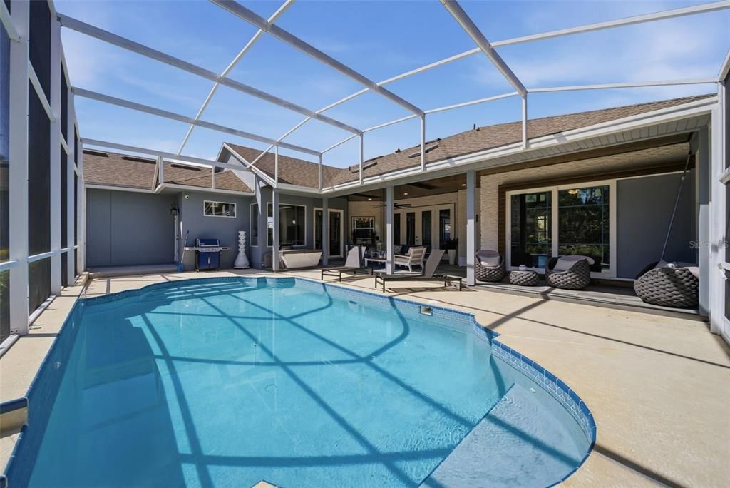 For Sale: $1,500,000 (7 beds, 7 baths, 6315 Square Feet)