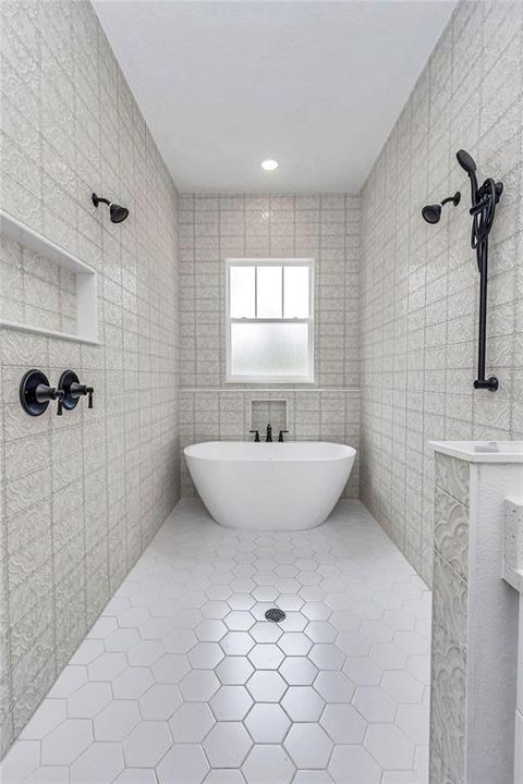 For Sale: $497,000 (3 beds, 2 baths, 1834 Square Feet)