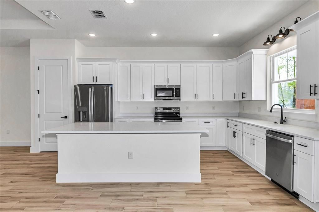 For Sale: $497,000 (3 beds, 2 baths, 1834 Square Feet)