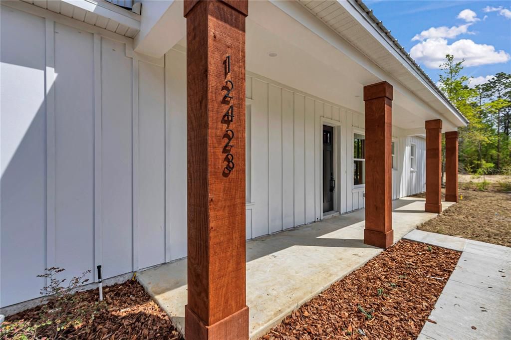 For Sale: $497,000 (3 beds, 2 baths, 1834 Square Feet)