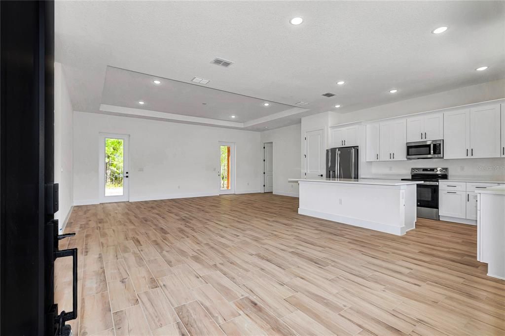 For Sale: $497,000 (3 beds, 2 baths, 1834 Square Feet)