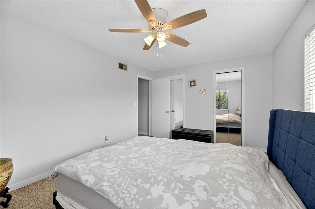 Active With Contract: $133,000 (2 beds, 1 baths, 852 Square Feet)