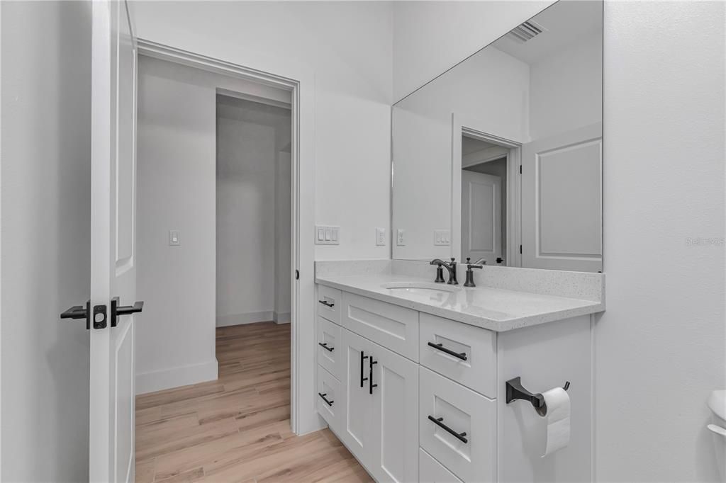 En Venta: $374,000 (3 camas, 2 baños, 1543 Pies cuadrados)