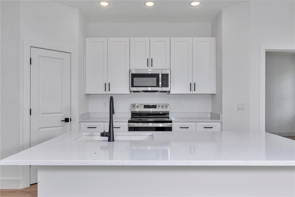 En Venta: $374,000 (3 camas, 2 baños, 1543 Pies cuadrados)