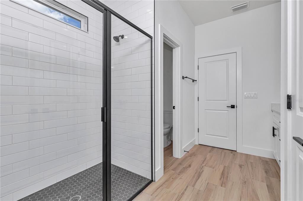 En Venta: $374,000 (3 camas, 2 baños, 1543 Pies cuadrados)