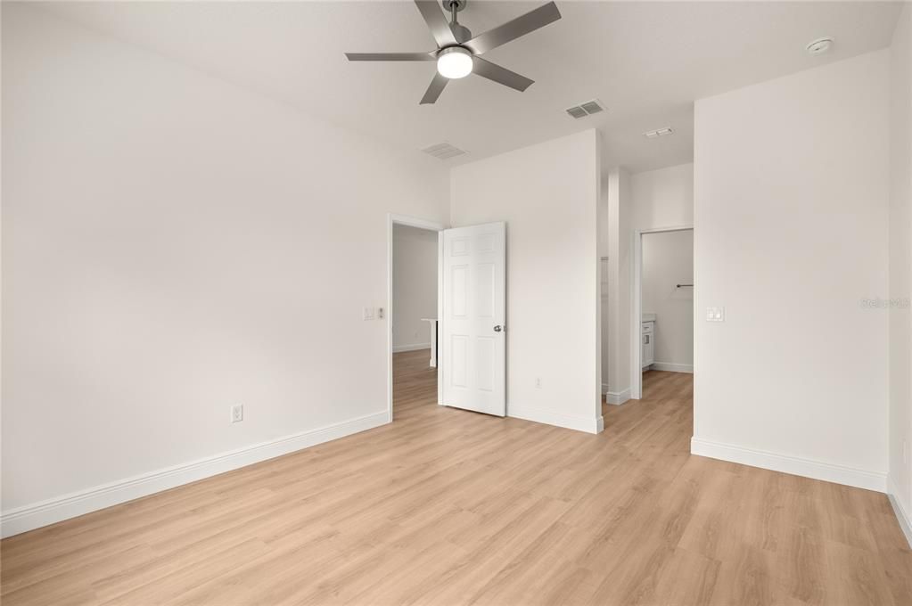 For Sale: $354,000 (3 beds, 2 baths, 1483 Square Feet)