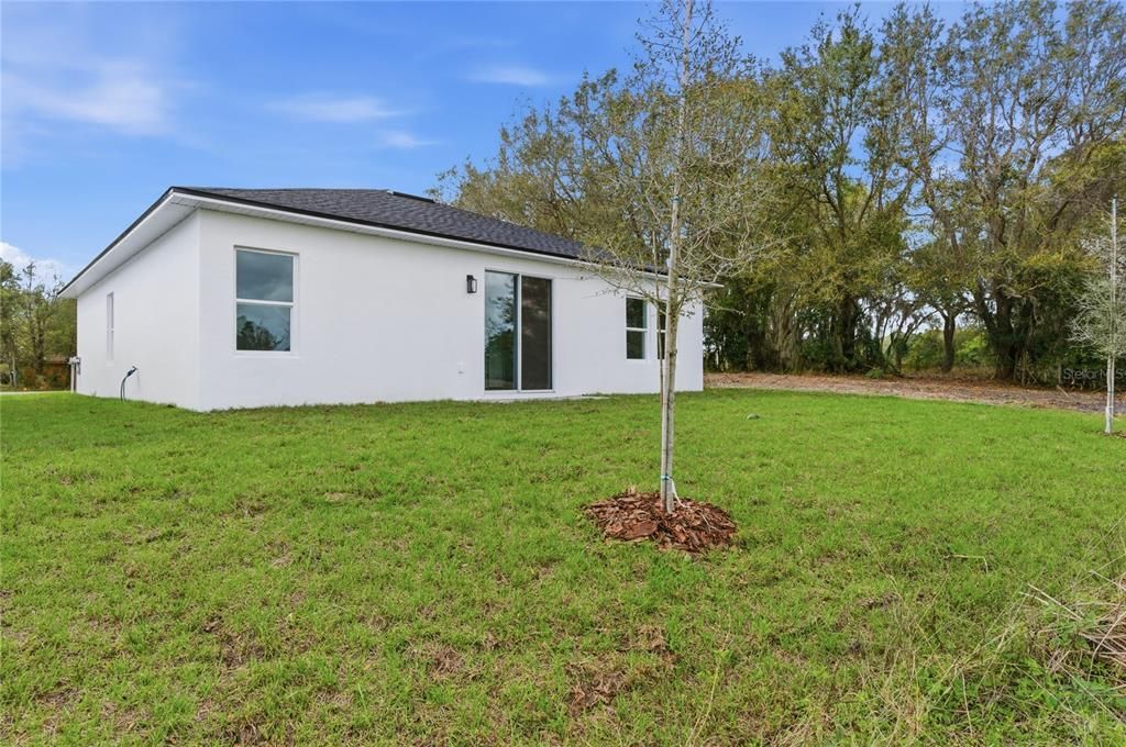 For Sale: $354,000 (3 beds, 2 baths, 1483 Square Feet)