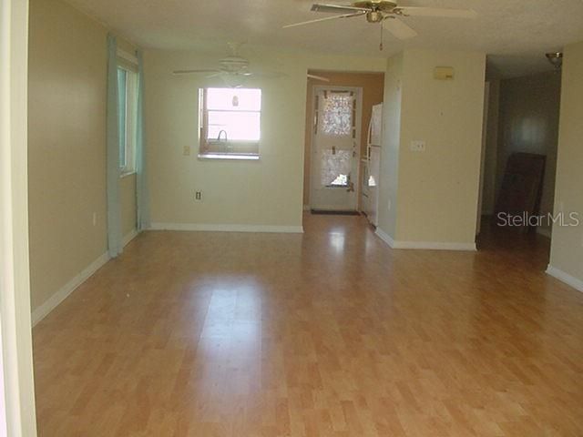 Activo con contrato: $125,000 (2 camas, 2 baños, 1100 Pies cuadrados)