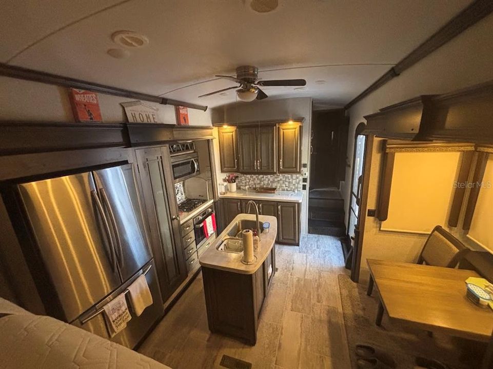 На продажу: $88,000 (0.10 acres)