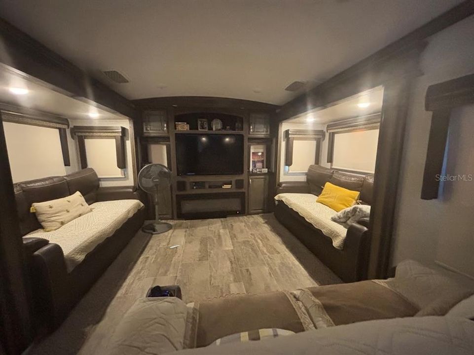 На продажу: $88,000 (0.10 acres)