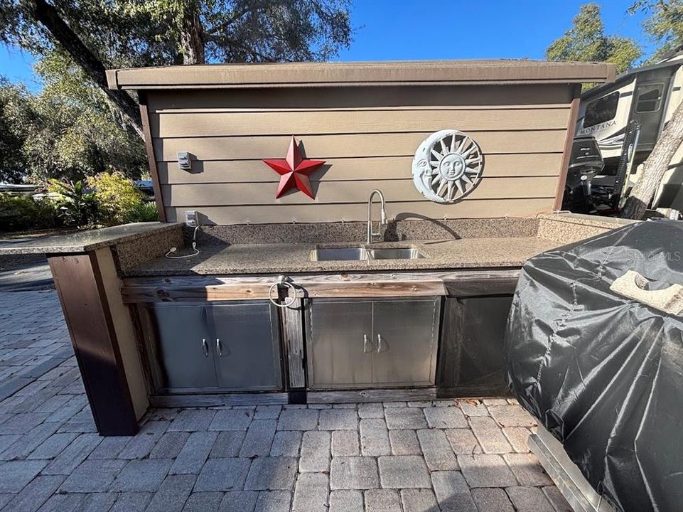 На продажу: $88,000 (0.10 acres)