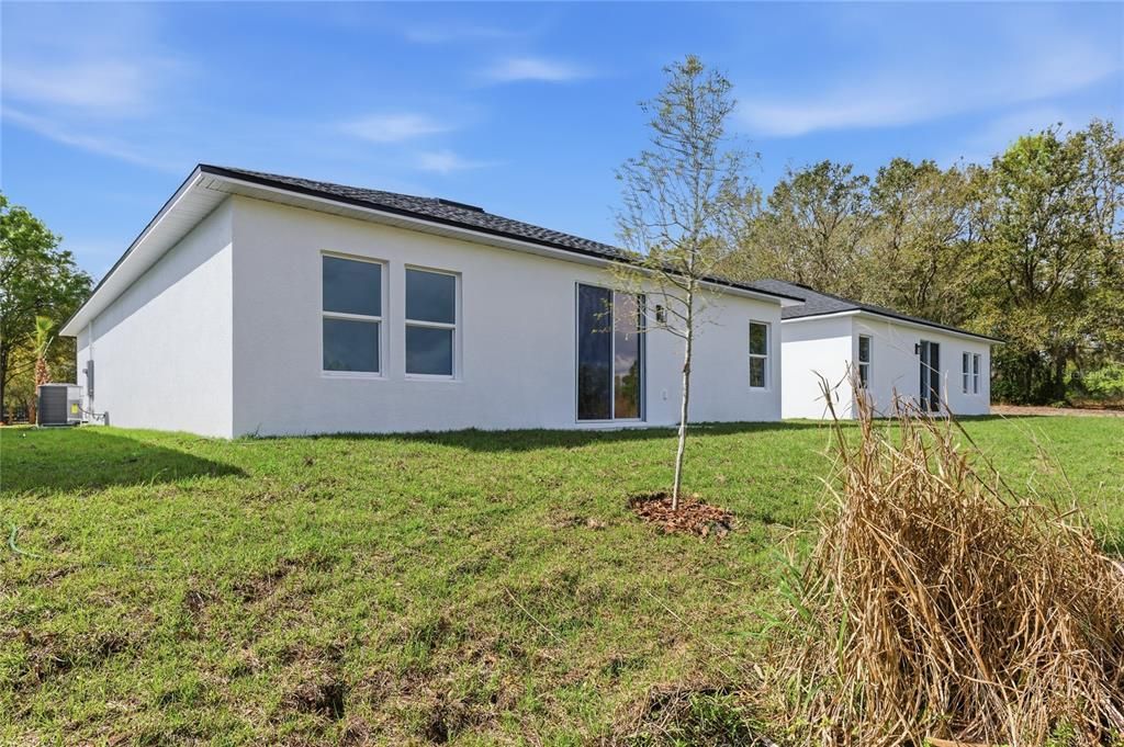For Sale: $354,000 (3 beds, 2 baths, 1483 Square Feet)