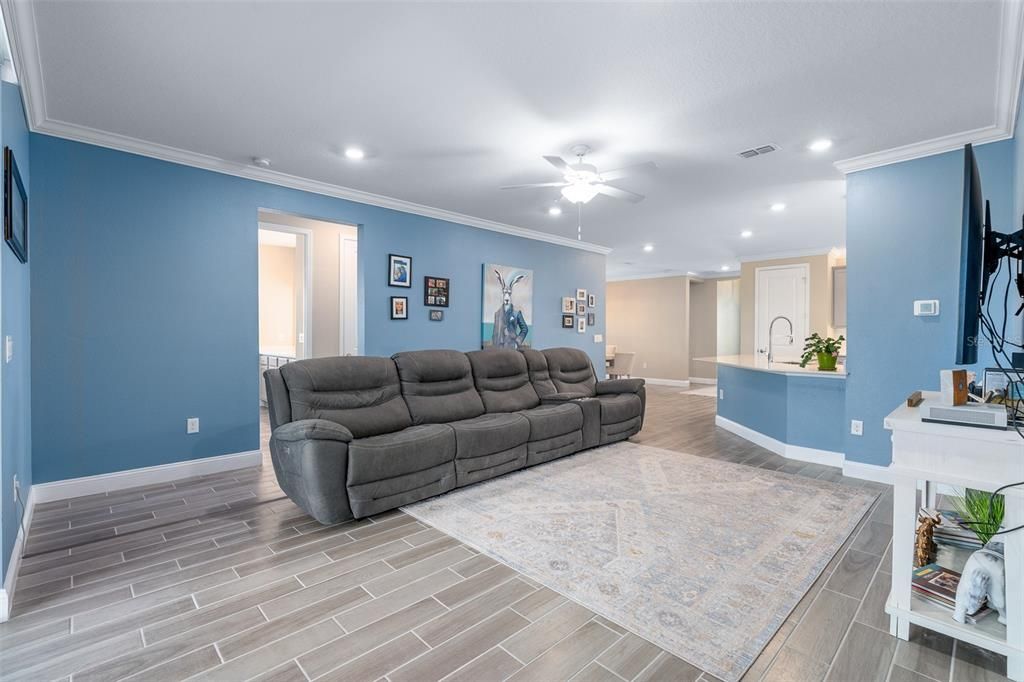 На продажу: $460,000 (4 спален, 3 ванн, 2298 Квадратных фут)