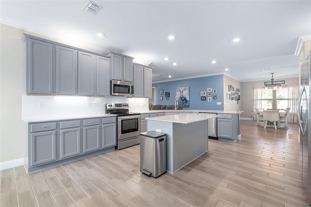 На продажу: $460,000 (4 спален, 3 ванн, 2298 Квадратных фут)