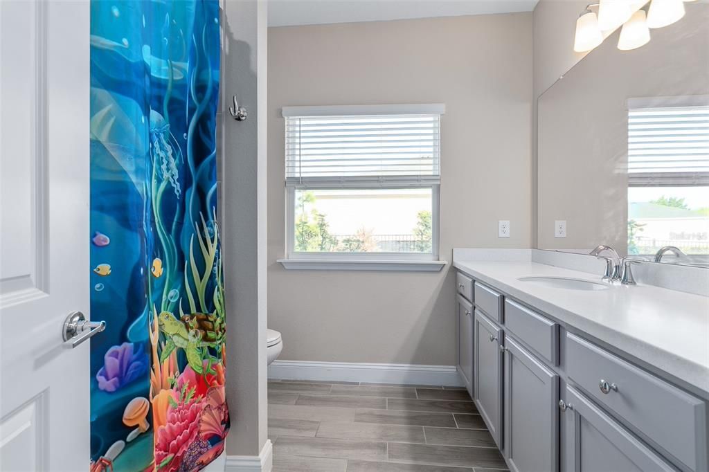 На продажу: $460,000 (4 спален, 3 ванн, 2298 Квадратных фут)