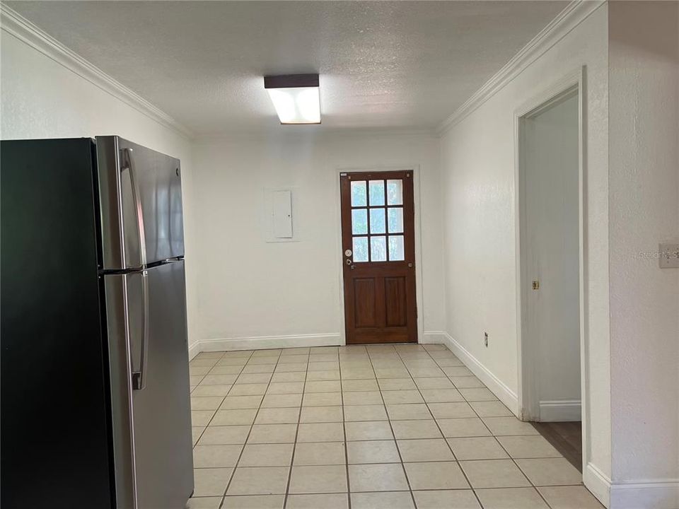 Activo con contrato: $199,000 (3 camas, 1 baños, 1318 Pies cuadrados)