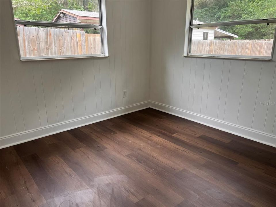 Activo con contrato: $199,000 (3 camas, 1 baños, 1318 Pies cuadrados)