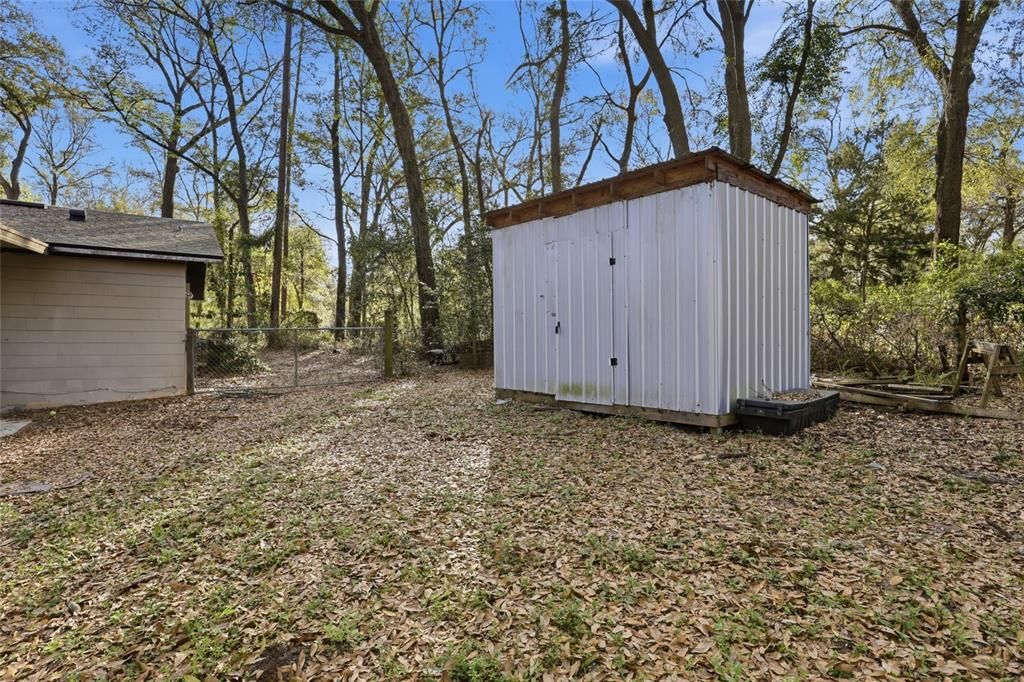 Activo con contrato: $249,000 (3 camas, 1 baños, 1106 Pies cuadrados)