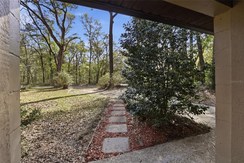 Activo con contrato: $249,000 (3 camas, 1 baños, 1106 Pies cuadrados)